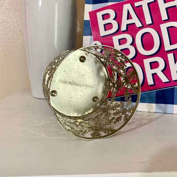 Bath and body works Candle holder - Picture 5 of 6